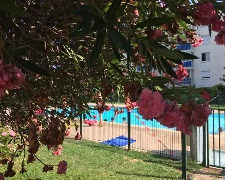 Lesjardinsfleuris Apartment *