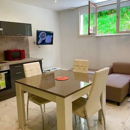 Apartment Lesjardinsfleuris